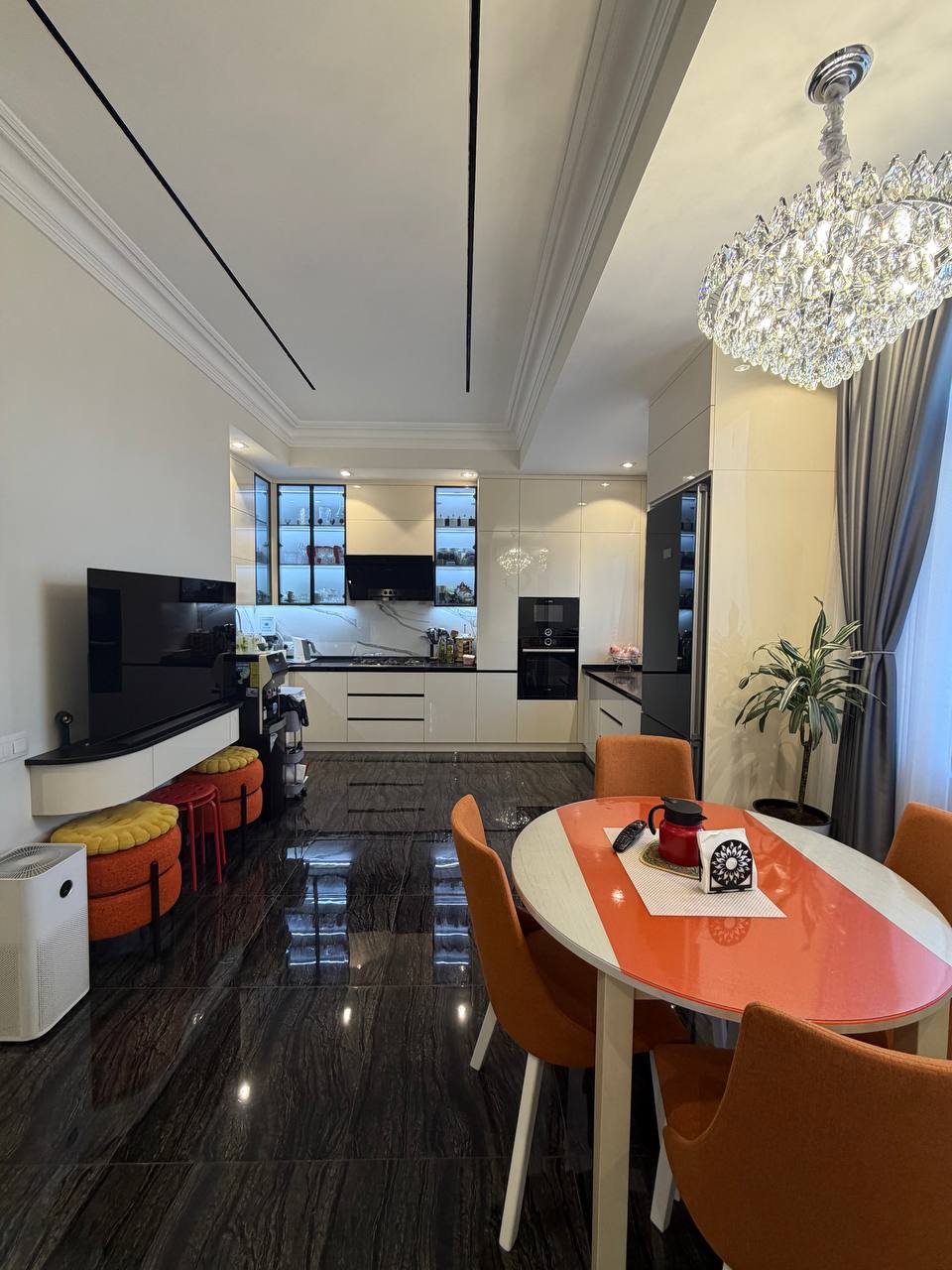Продажа 4-комнатной квартиры в mirzo-ulugbek районе, 176 м² — Дархан, фотография 4