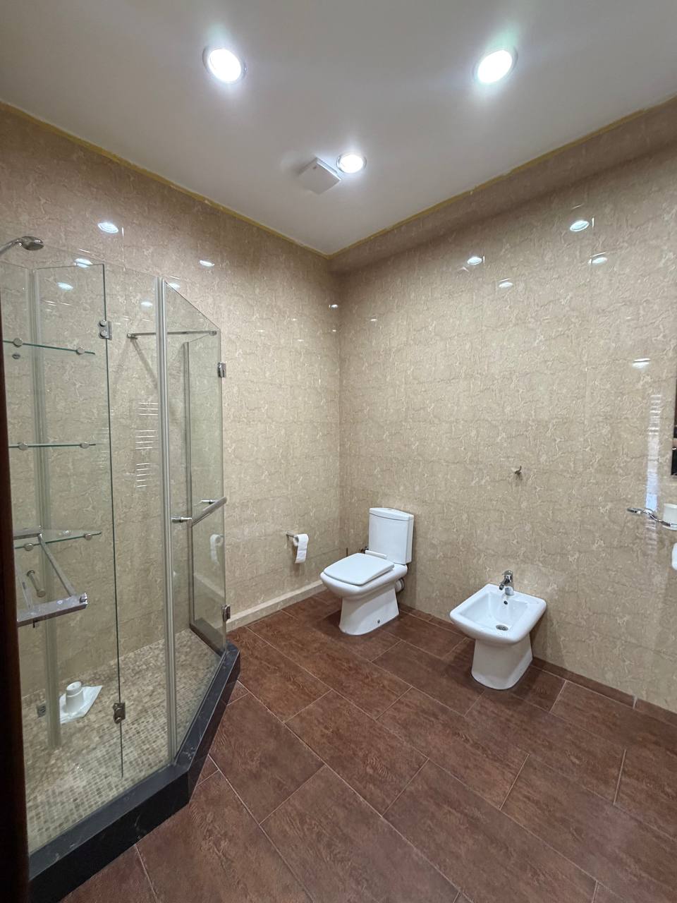 Аренда коммерческого помещения в yashnabad районе, 1 611 м² — yashnabad, фотография 6