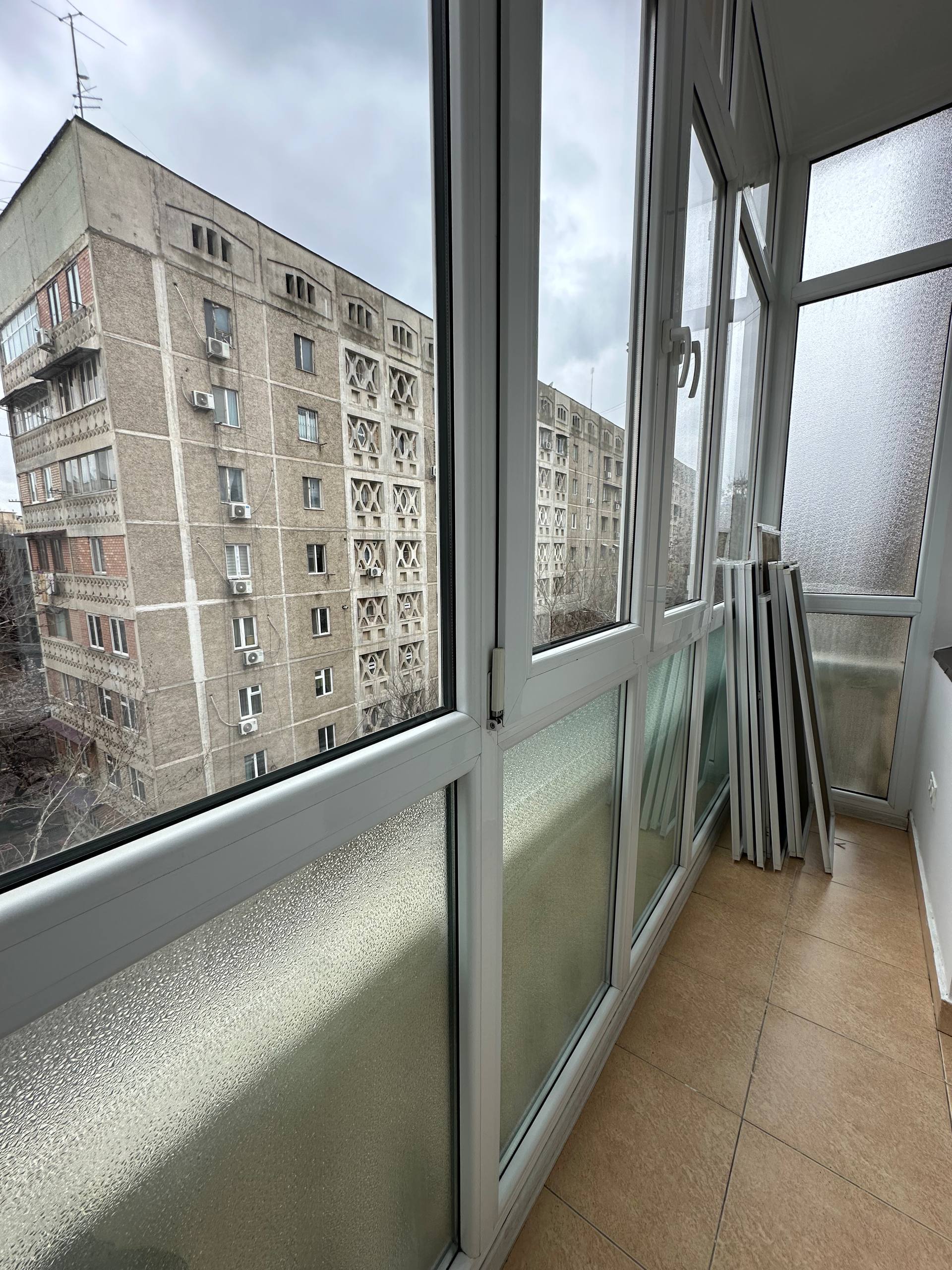 Продажа 4-комнатной квартиры в mirzo-ulugbek районе — Дархан, фотография 6