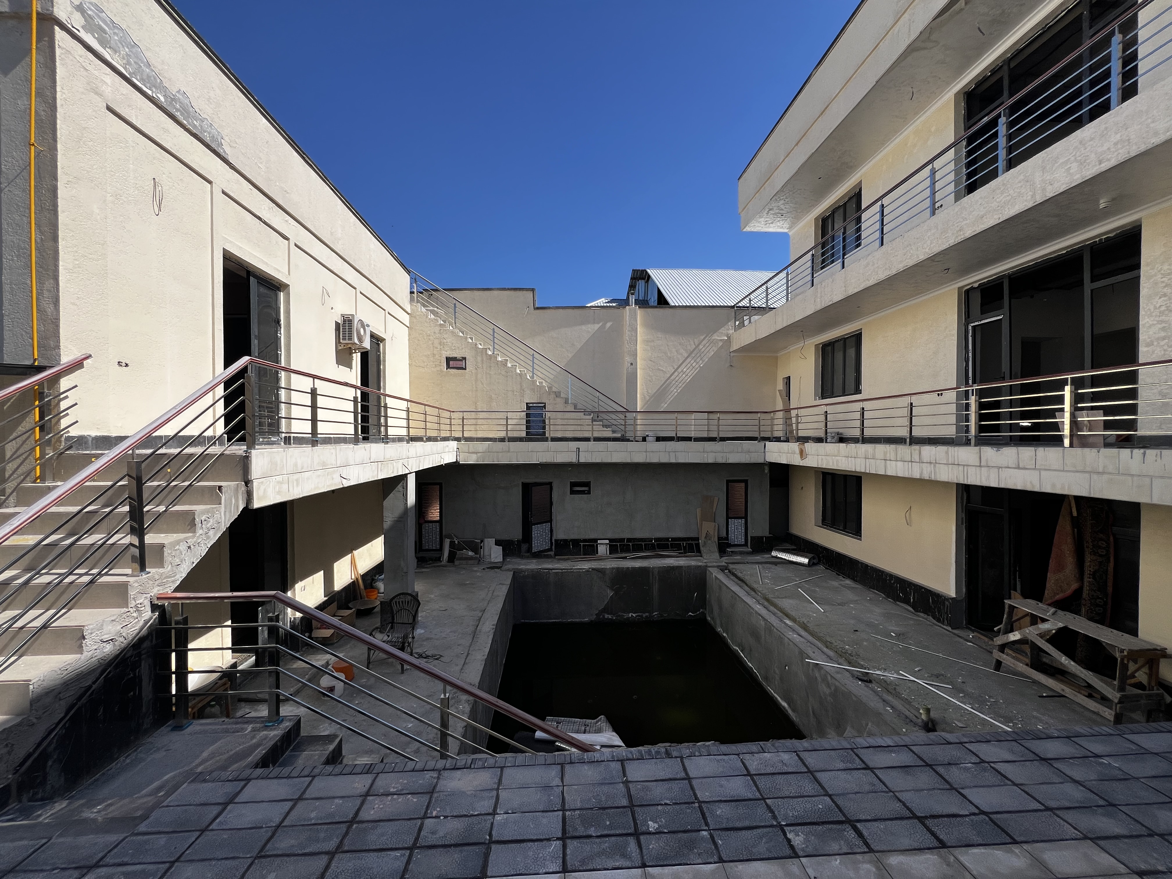 Продажа коммерческого помещения в yashnabad районе, 1 200 м² — Баку, фотография 2