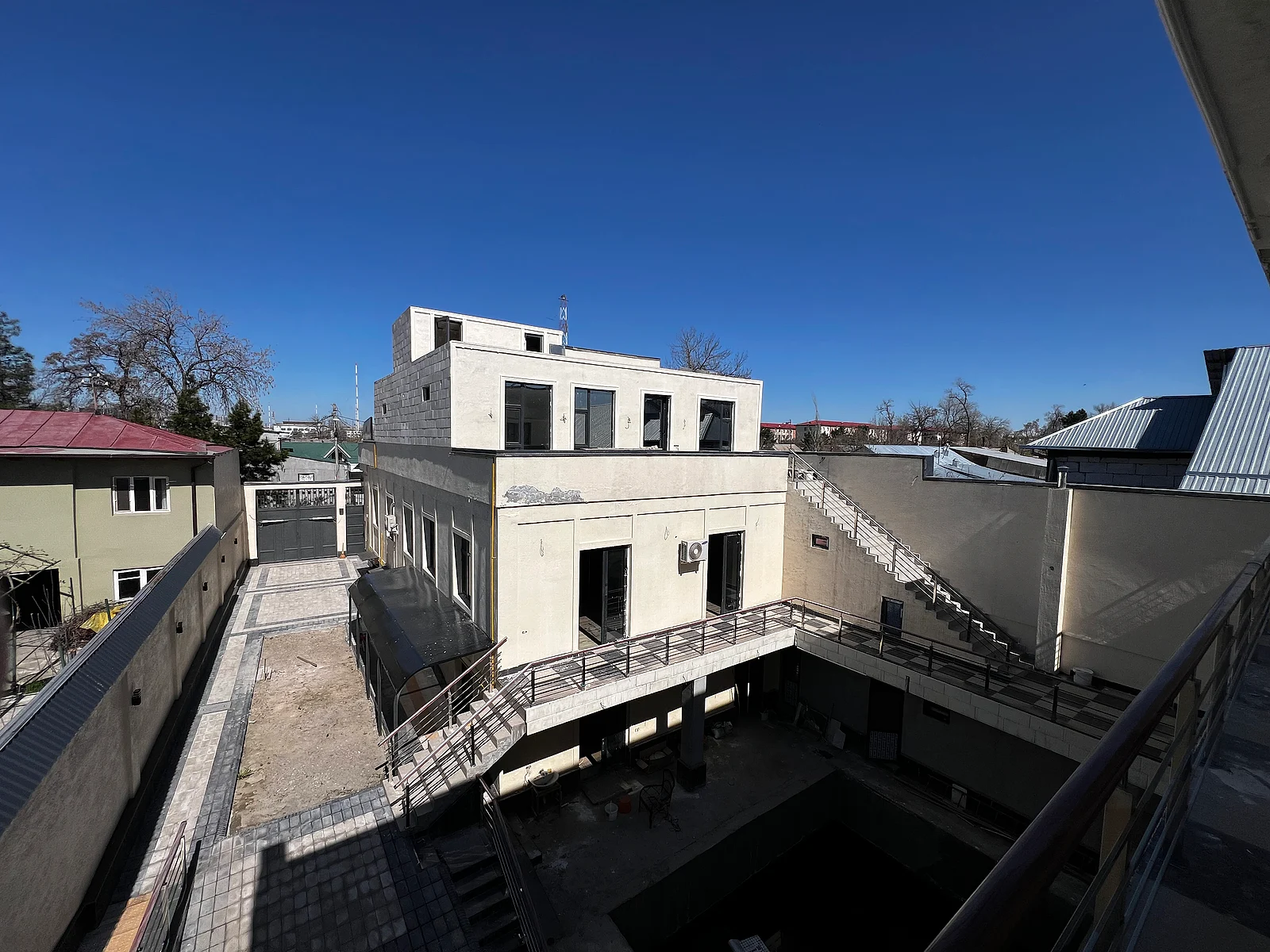 Продажа коммерческого помещения в yashnabad районе, 1 200 м² — Баку — Ташкент, yashnabad