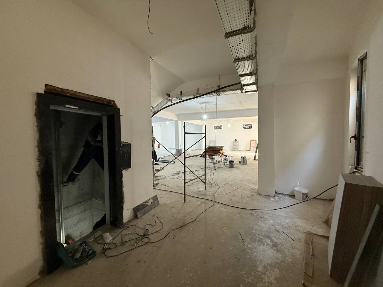 Аренда коммерческого помещения в almazar районе, 2 500 м² — Нурафшан, фотография 5
