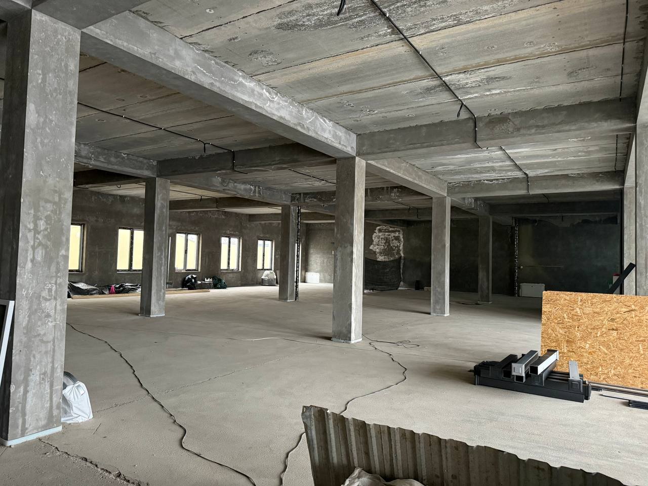 Аренда коммерческого помещения в almazar районе, 821 м² — Нурафшан, фотография 9