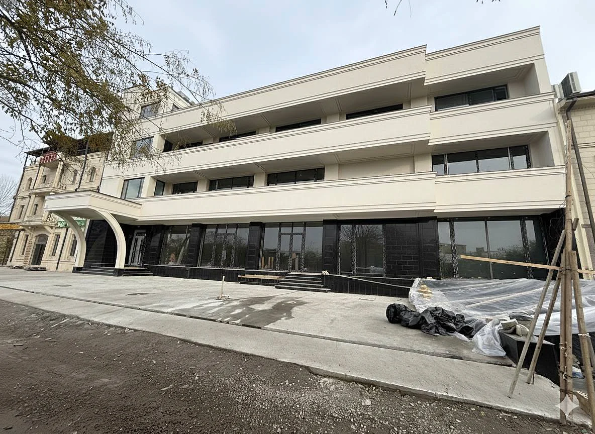 Аренда коммерческого помещения в almazar районе, 821 м² — Нурафшан — Ташкент, almazar