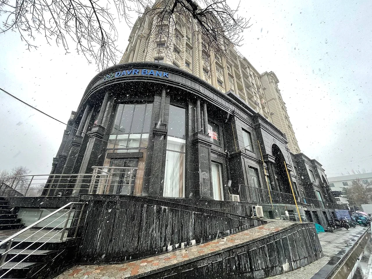 Продажа коммерческого помещения в yunusabad районе, 283 м² — Ниёзбек йули — Ташкент, yunusabad