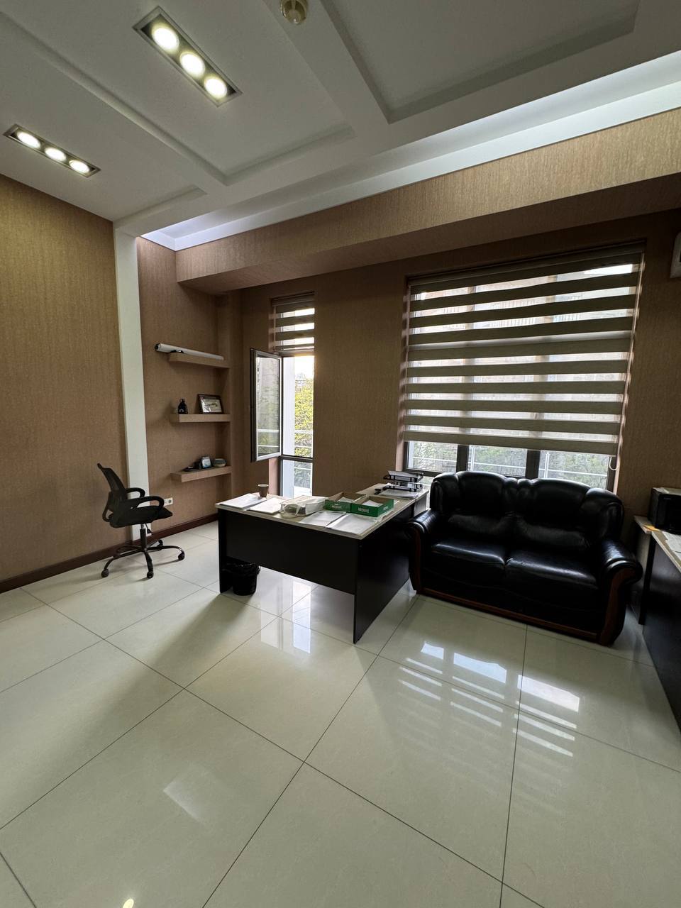 Аренда коммерческого помещения в mirabad районе, 2 200 м² — Нукус, фотография 7