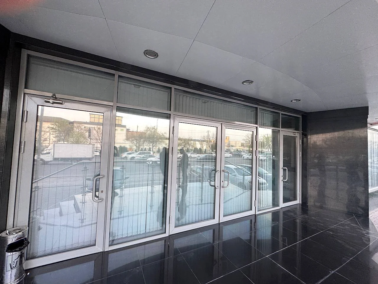Аренда коммерческого помещения в mirabad районе, 2 200 м² — Нукус — Ташкент, mirabad