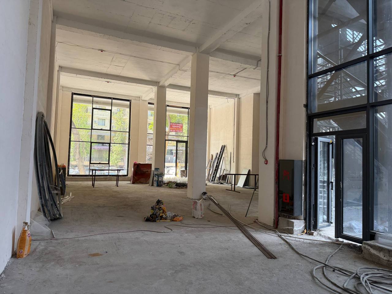 Аренда коммерческого помещения в mirzo-ulugbek районе, 305 м² — ул. Сайрам, фотография 2