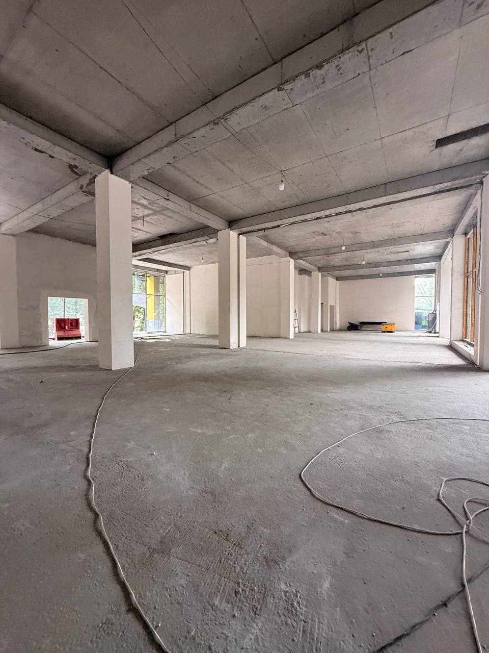 Аренда коммерческого помещения в yakkasaray районе, 1 500 м² — Шота Руставли, фотография 4