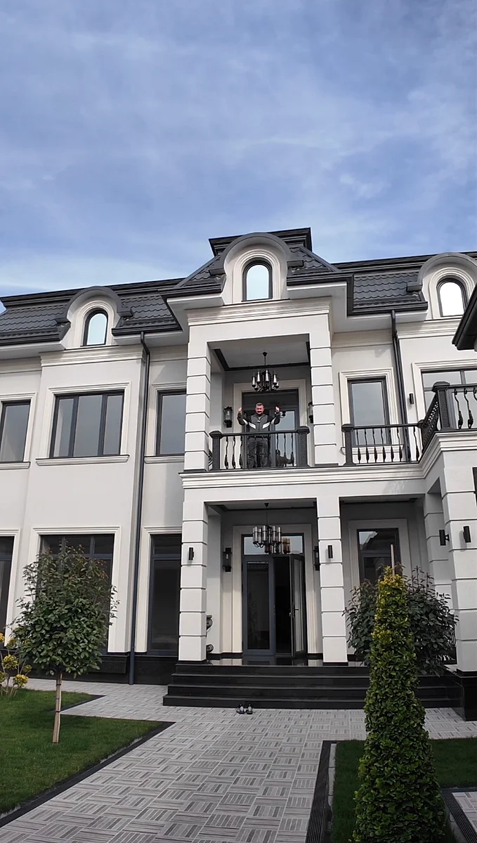 Продажа дома в mirzo-ulugbek районе, 700 м² — Центр Луначарского — Ташкент, mirzo-ulugbek