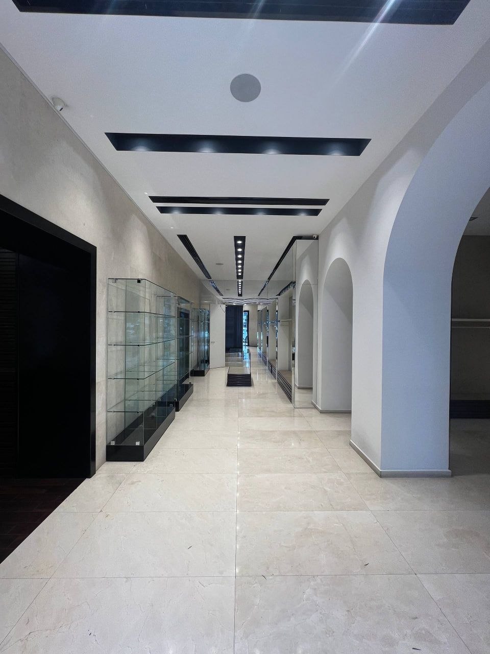 Аренда коммерческого помещения в yunusabad районе, 278 м² — Алишера Навои, фотография 2