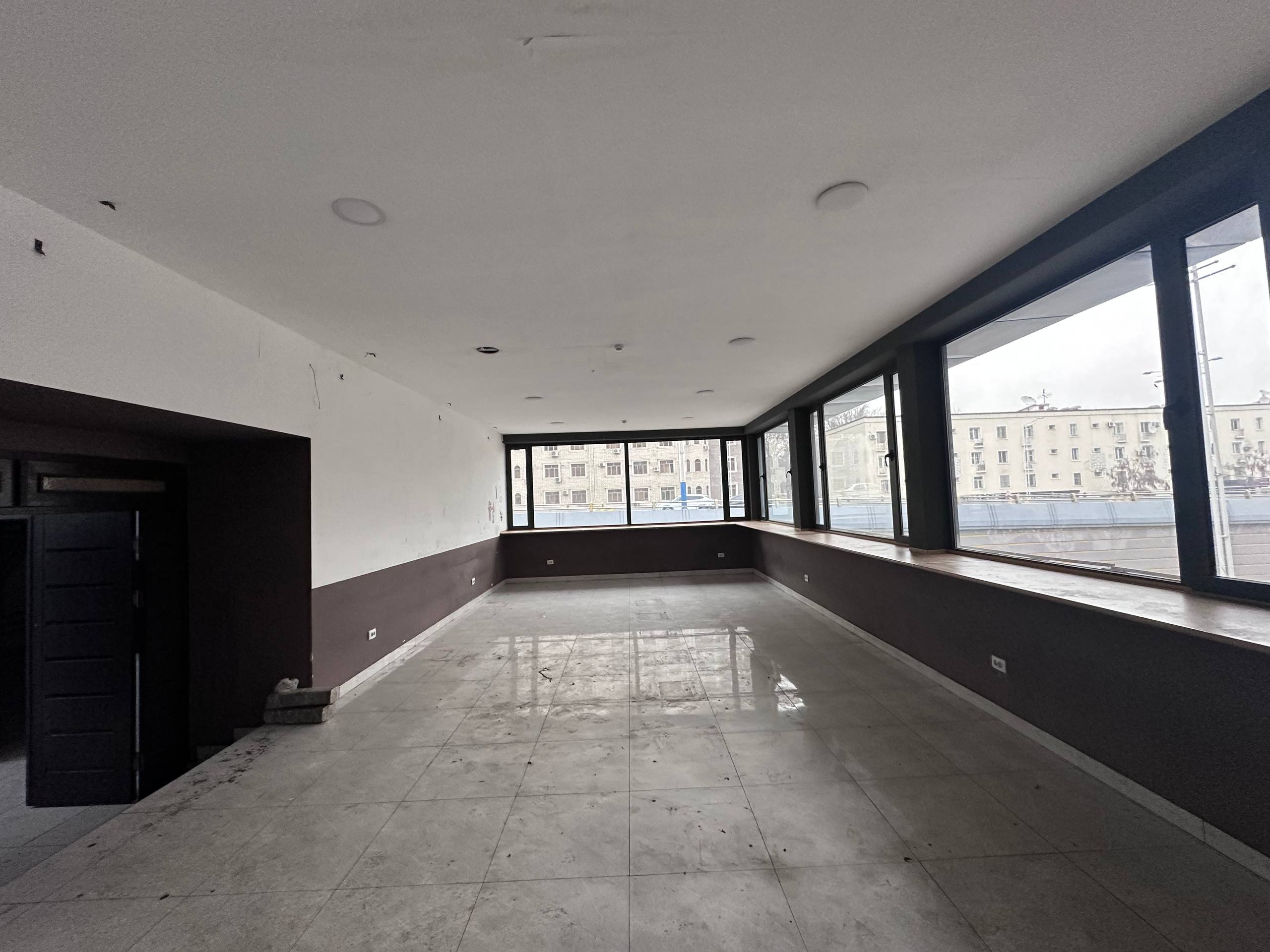 Аренда коммерческого помещения в yakkasaray районе, 7 000 м² — мост, фотография 3