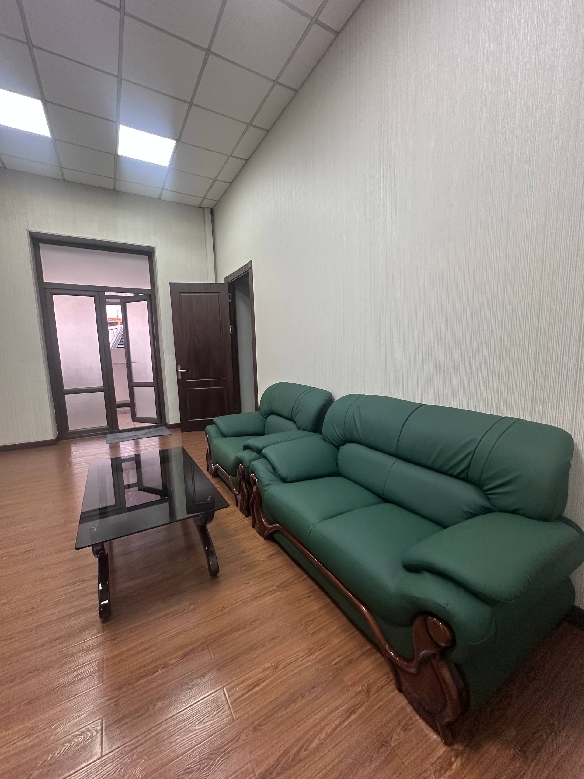 Аренда коммерческого помещения в sergeli районе, 300 м² — Штрафстоянка, фотография 7