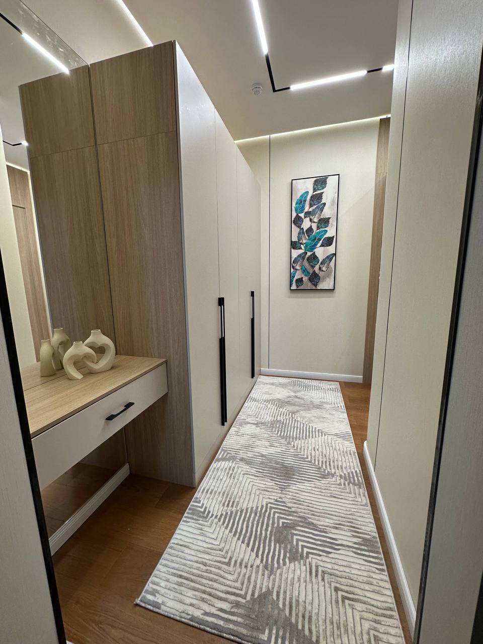 Продажа 2-комнатной квартиры в almazar, фотография 1
