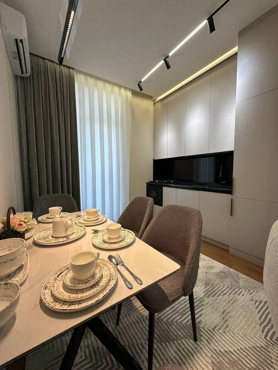 Продажа 2-комнатной квартиры в almazar, фотография 1