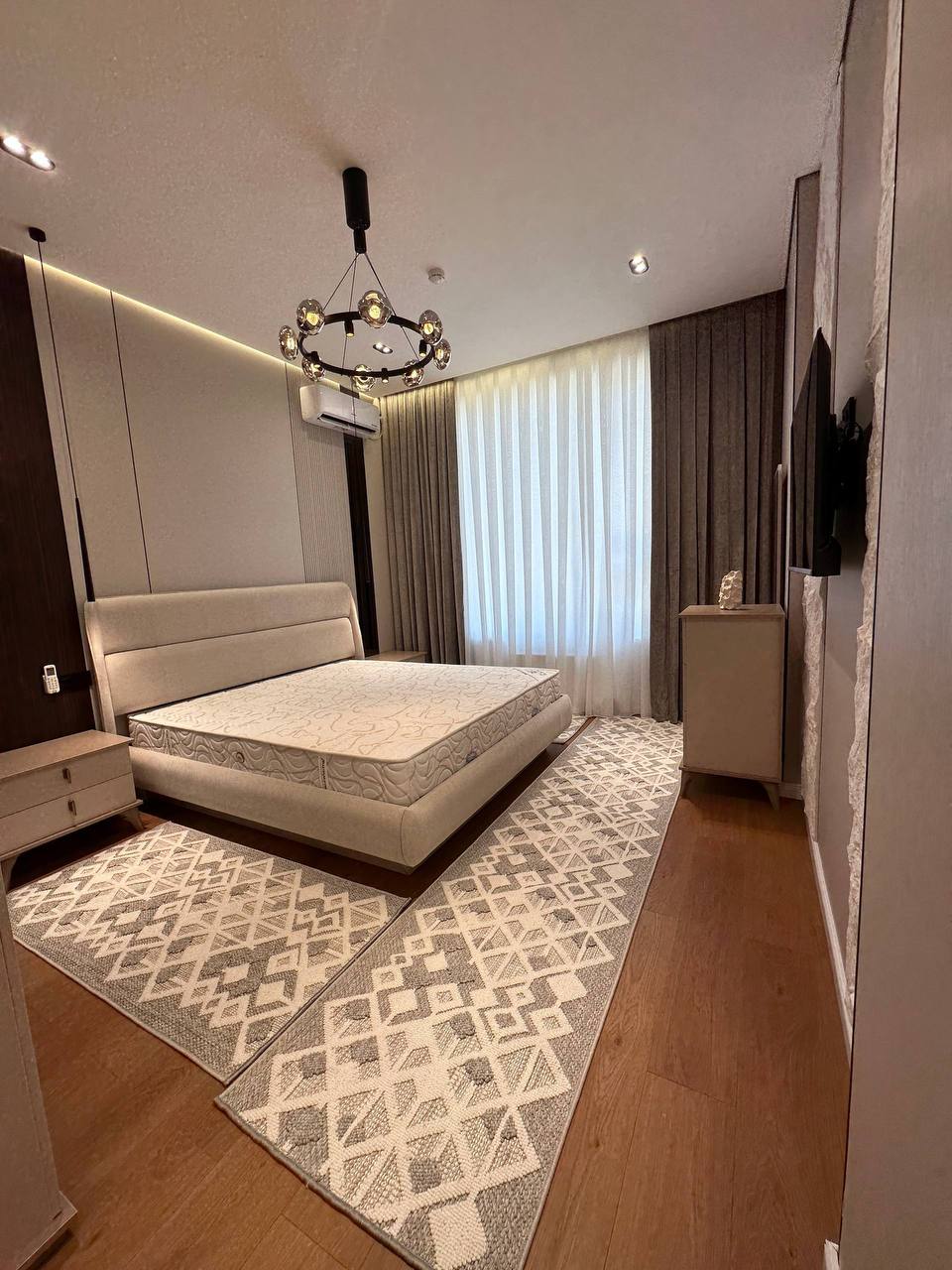 Продажа 2-комнатной квартиры в almazar, фотография 1