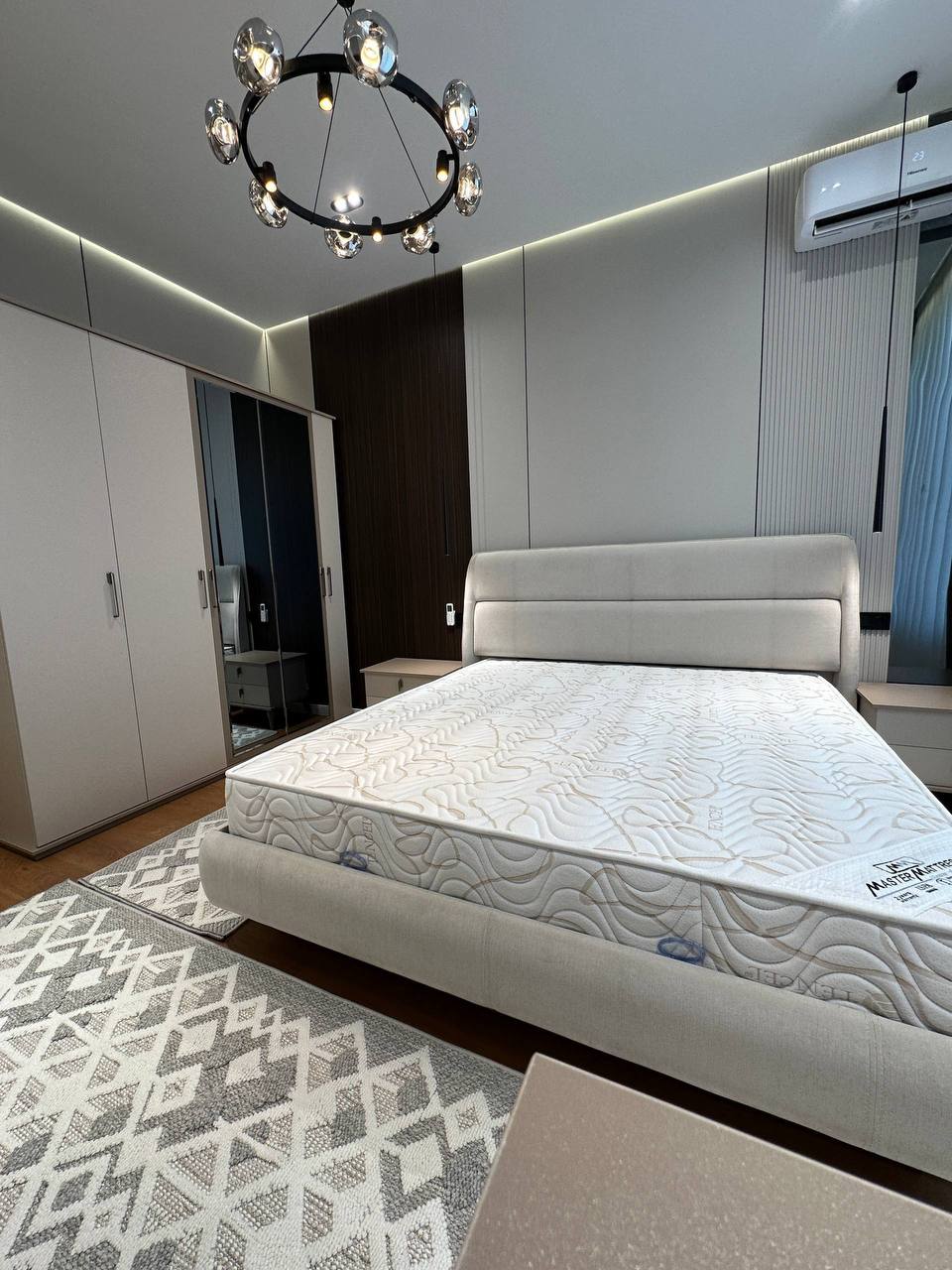 Продажа 2-комнатной квартиры в almazar, фотография 1
