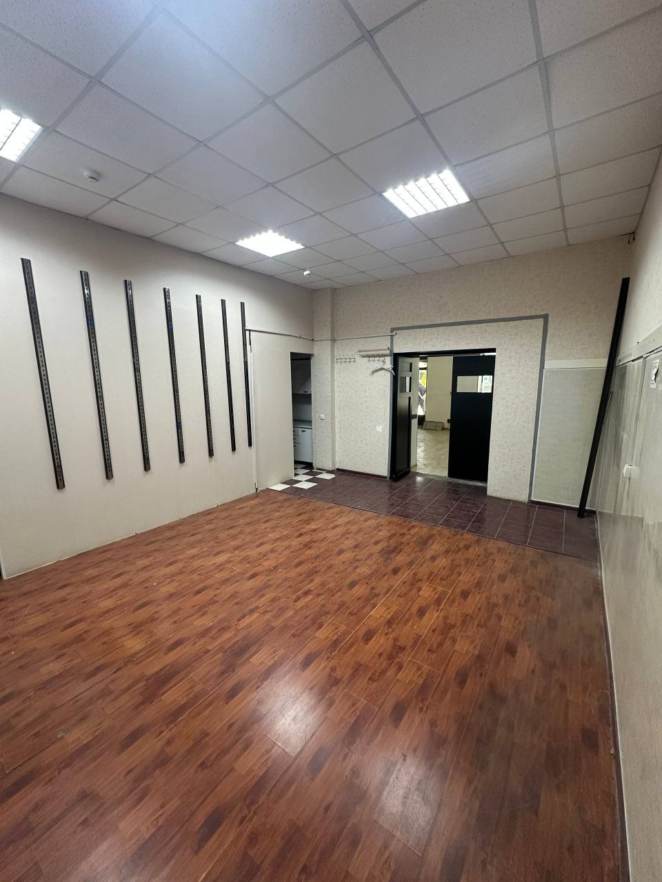 Аренда коммерческого помещения в yakkasaray районе, 165 м² — Шота Руставли, фотография 1