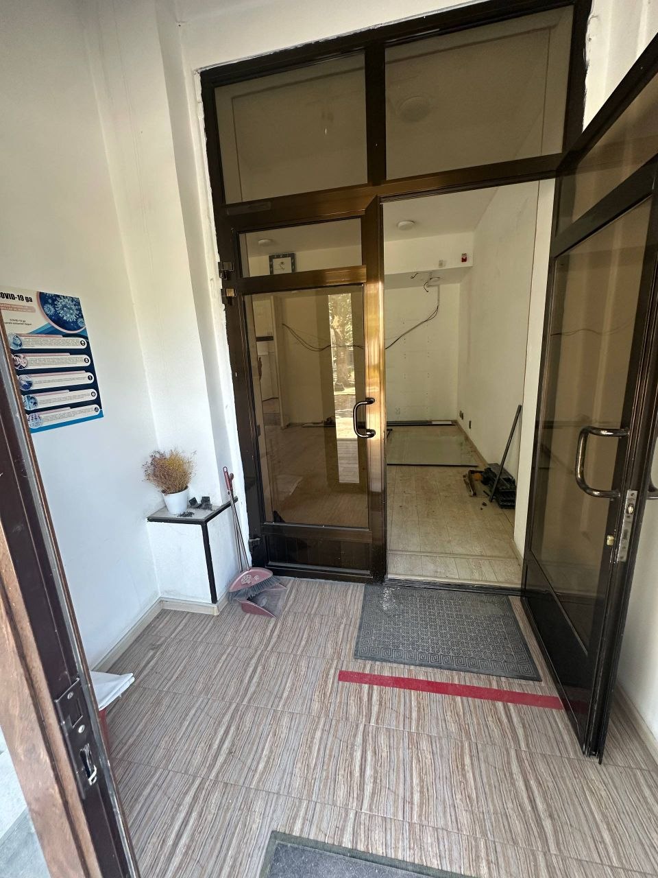 Аренда коммерческого помещения в yakkasaray районе, 165 м² — Шота Руставли, фотография 1
