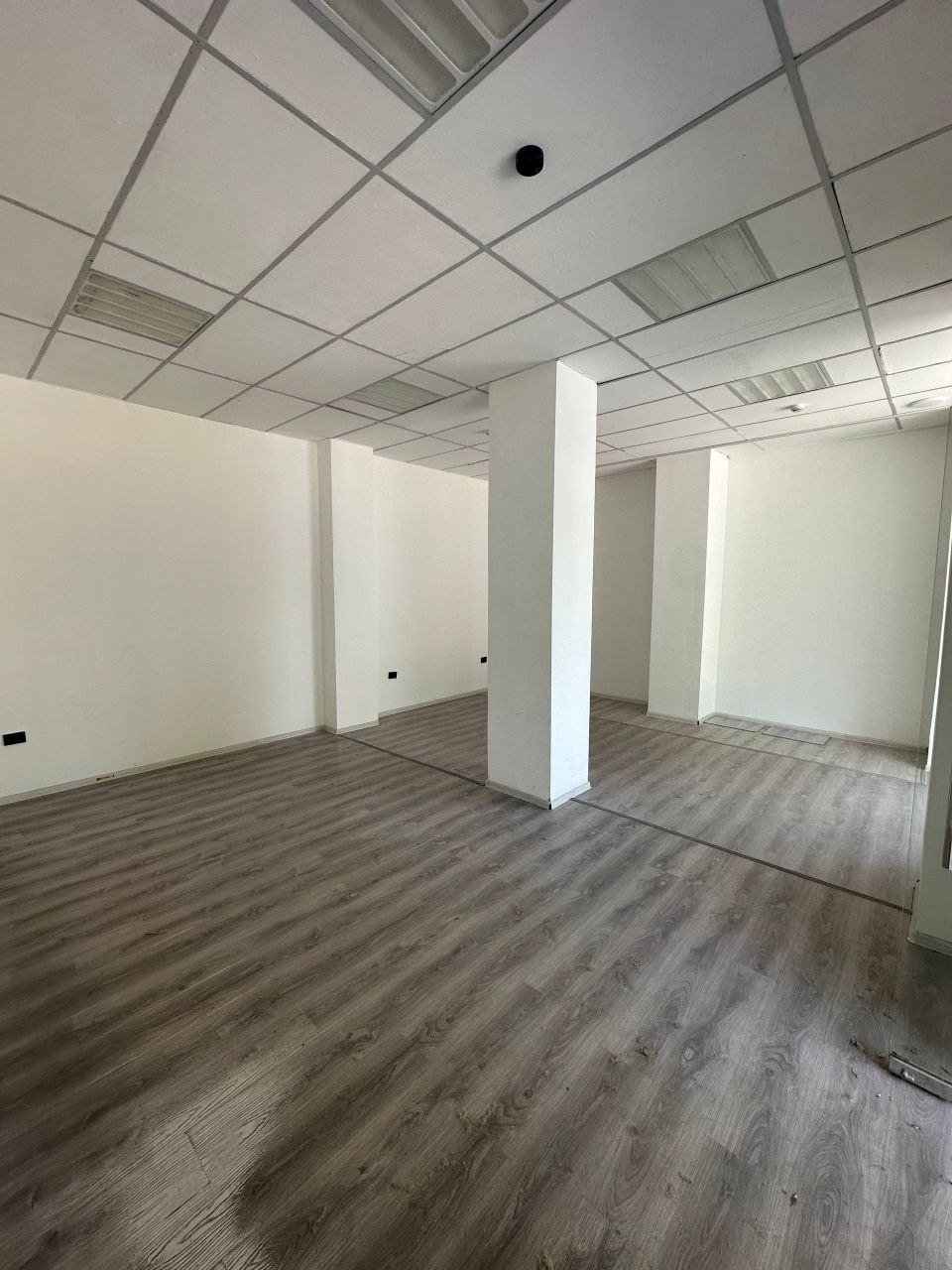 Аренда коммерческого помещения в yakkasaray районе, 165 м² — Шота Руставли, фотография 1