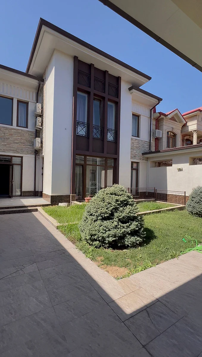Продажа дома в mirzo-ulugbek районе, 350 м² — Буюк Ипак Йули — Ташкент, mirzo-ulugbek