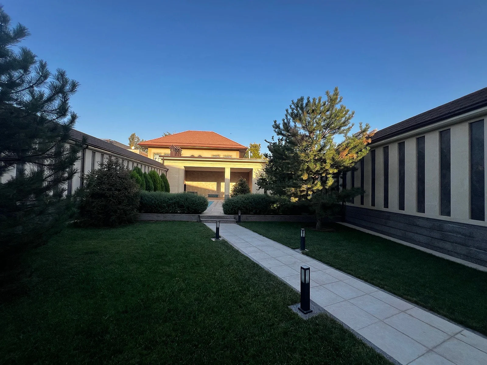 Продажа дома в Мирзо-Улугбекском районе, 450 м² — Центр Луначарского — Ташкент, mirzo-ulugbek