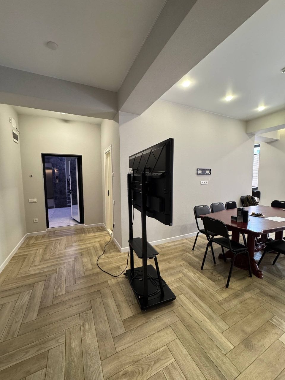 Аренда офиса в mirzo-ulugbek районе, 70 м² — Буз базар, фотография 2