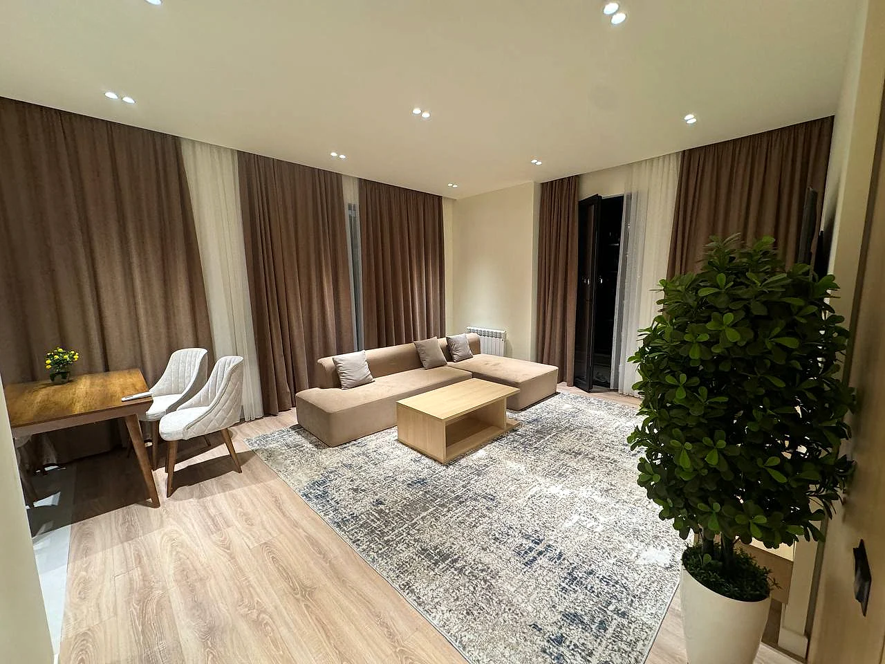 Продажа 2-комнатной квартиры в mirabad районе, 65 м² — Мироншах — Ташкент, mirabad