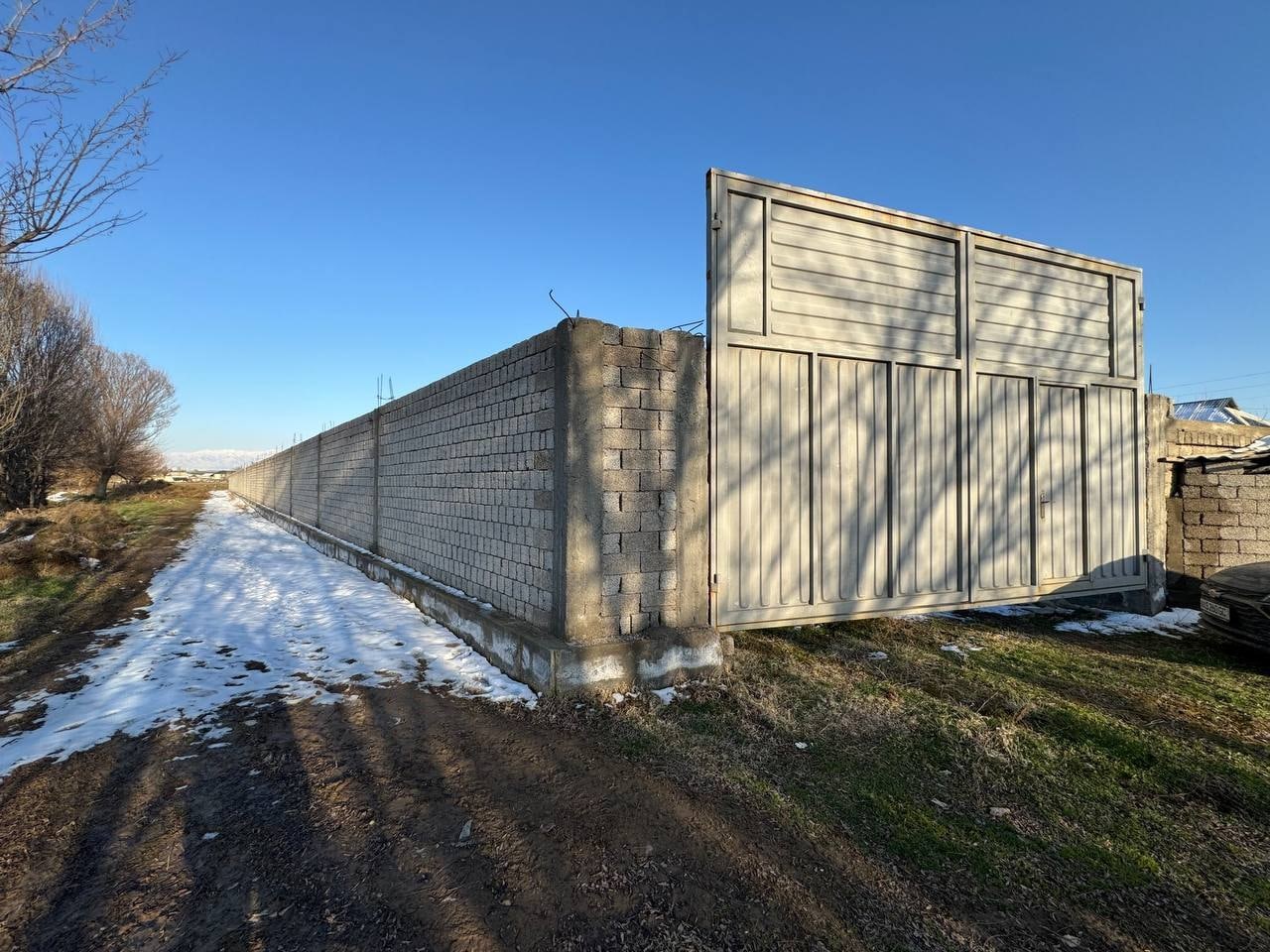 Продажа земельного участка в oblast-yukorichirchiq районе — oblast-yukorichirchiq, фотография 3