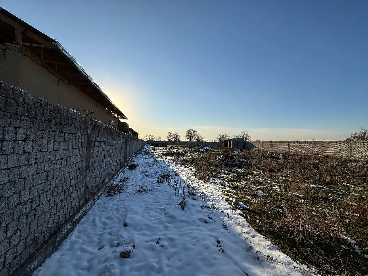 Продажа земельного участка в oblast-yukorichirchiq районе — oblast-yukorichirchiq — Ташкент, oblast-yukorichirchiq