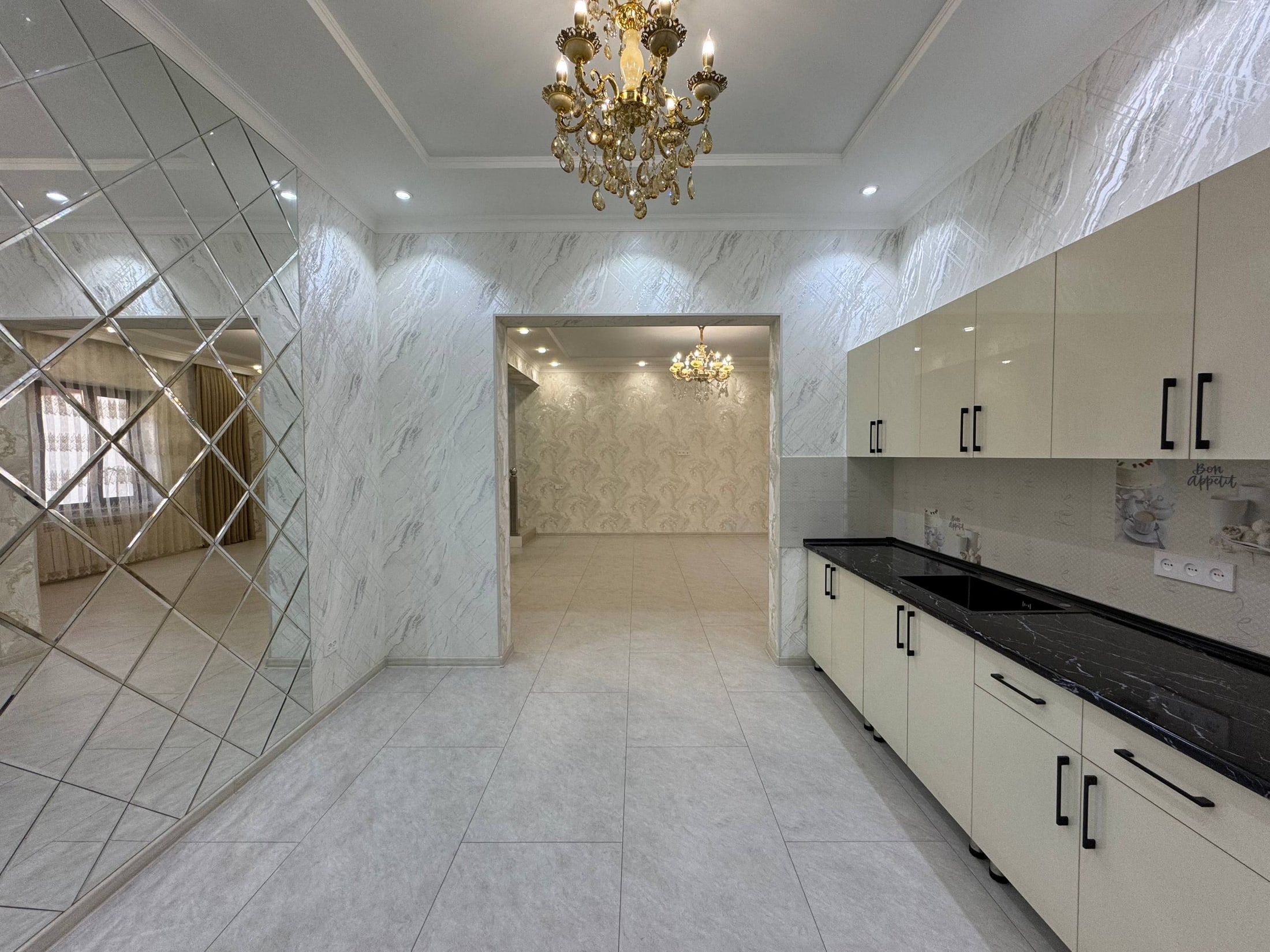 Продажа коттеджа в oblast-kibray районе, 200 м² — Лимонарий, фотография 7