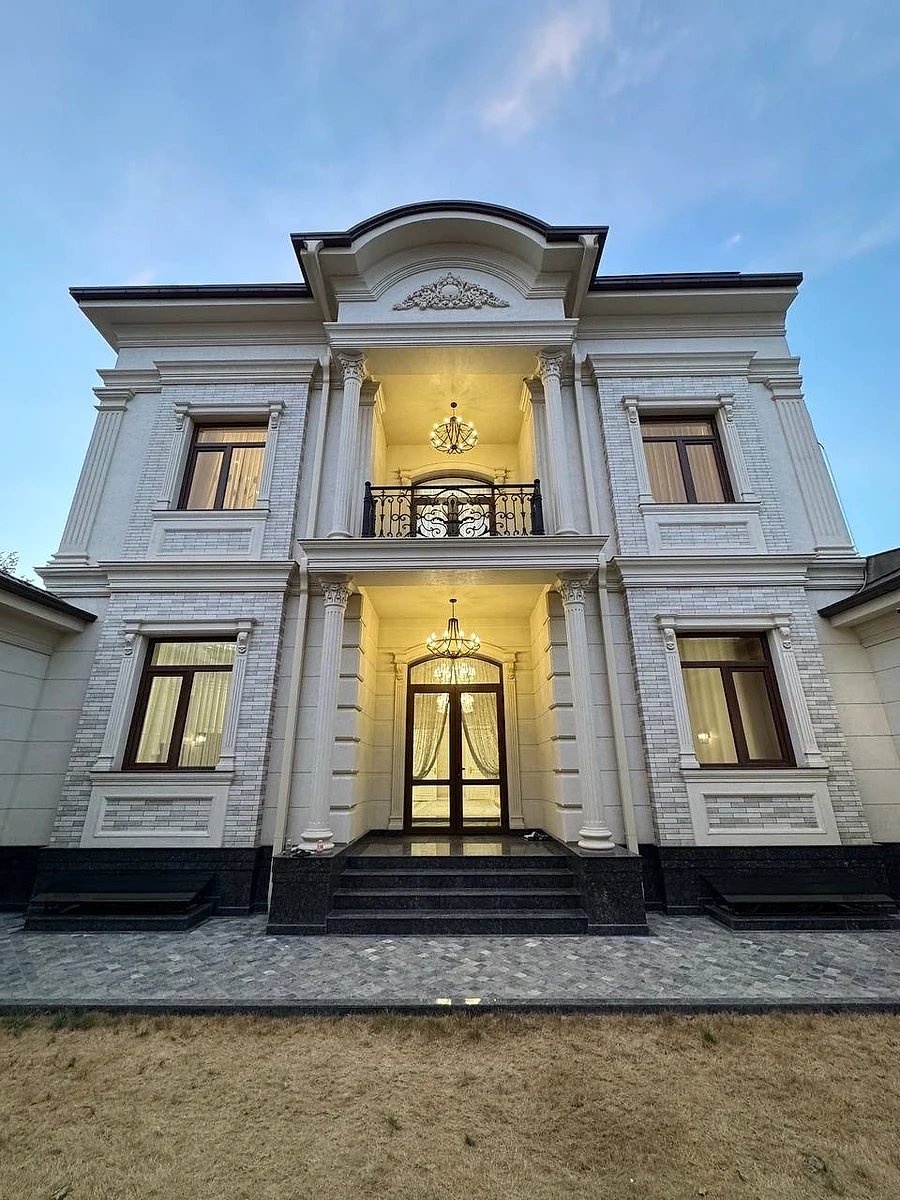 Продажа дома в Мирзо-Улугбекском районе, 500 м² — Ресторан sarbona, фотография 1