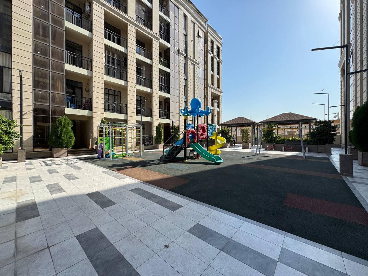 Продажа 7-комнатной квартиры в Мирзо-Улугбекском районе, 276 м² — Карасу-1, ЖК Qorasuv Plaza, фотография 2